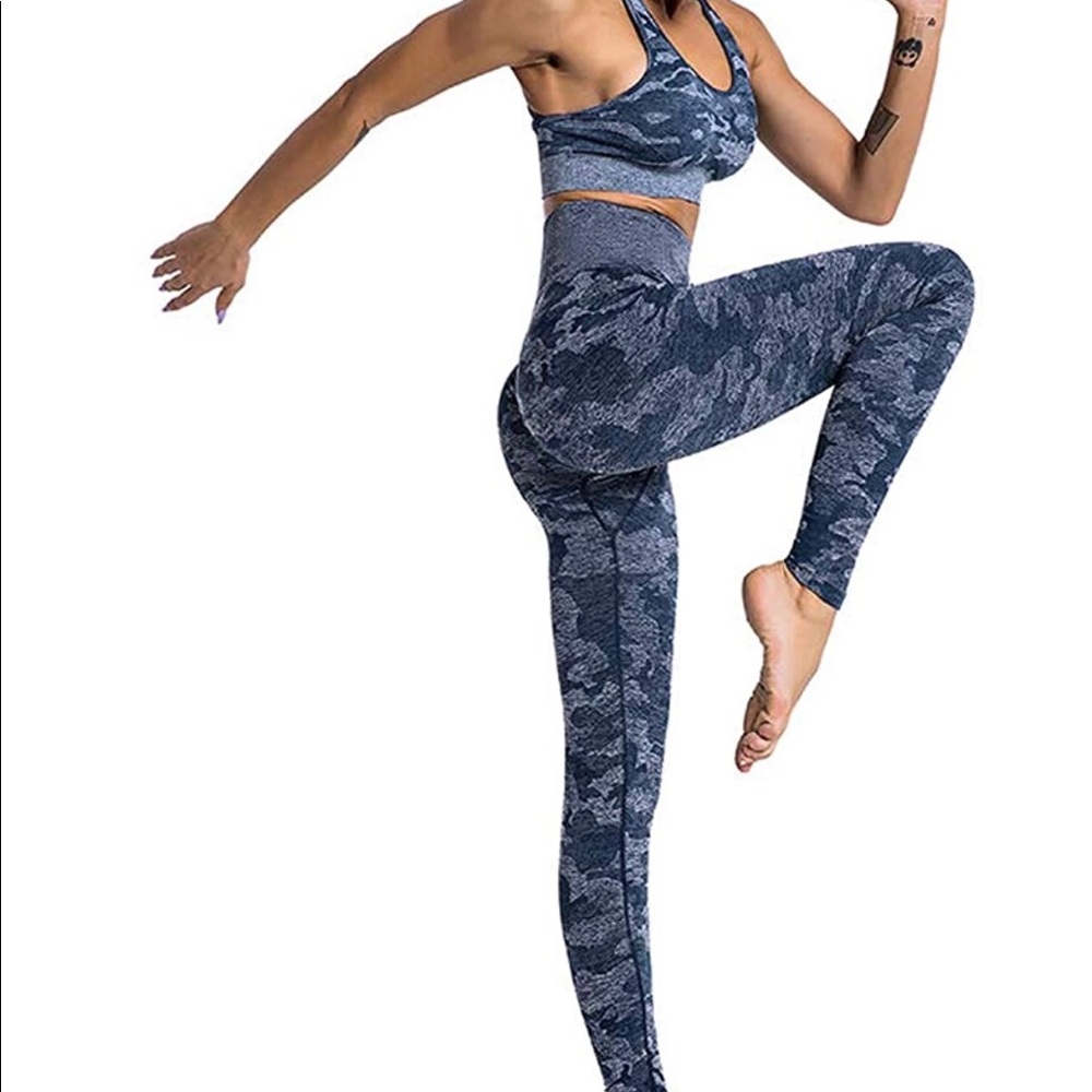 NWT Blue Camo Leggings - TOP RATED